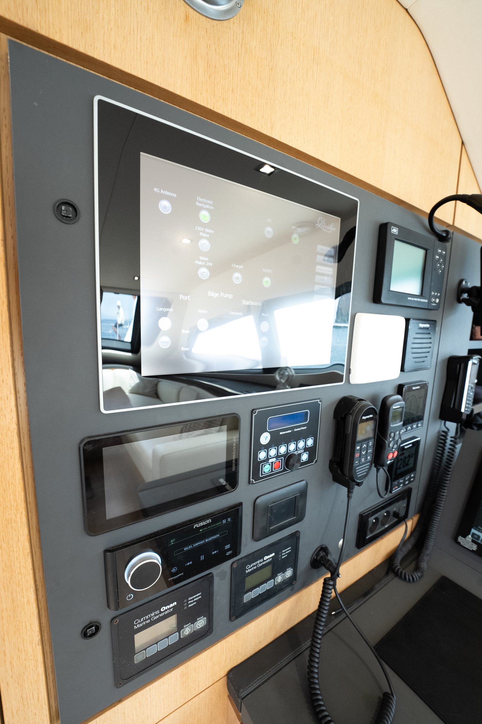 Privilege 640 Galley